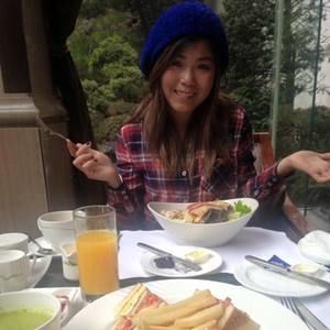 Meet your Posher, Mae